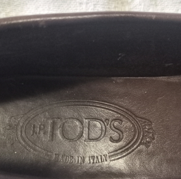 Tod's Classic Preppy Old Money Italian Made Leather Worn In Penny Loafers - Picture 10 of 11